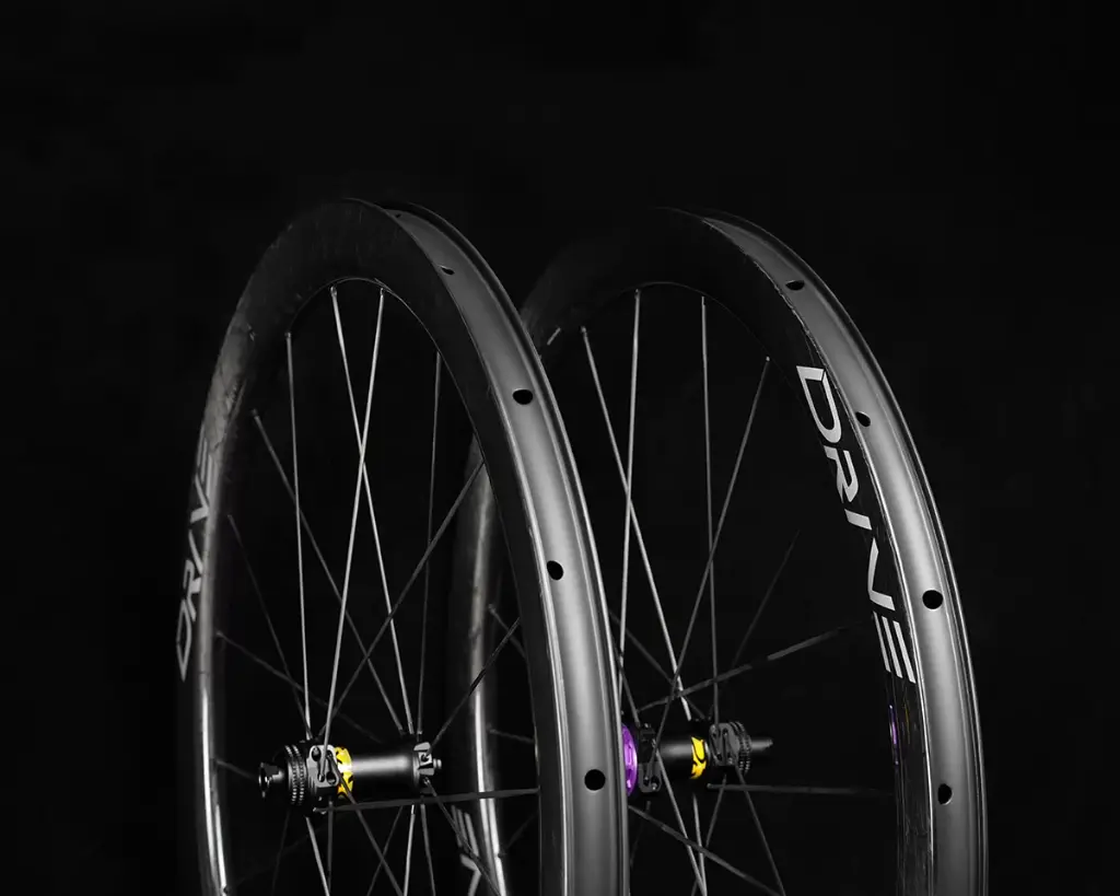 Drive-G45-Carbon-Spoke-Gravel-Wheelset-Disc-brake-6.webp